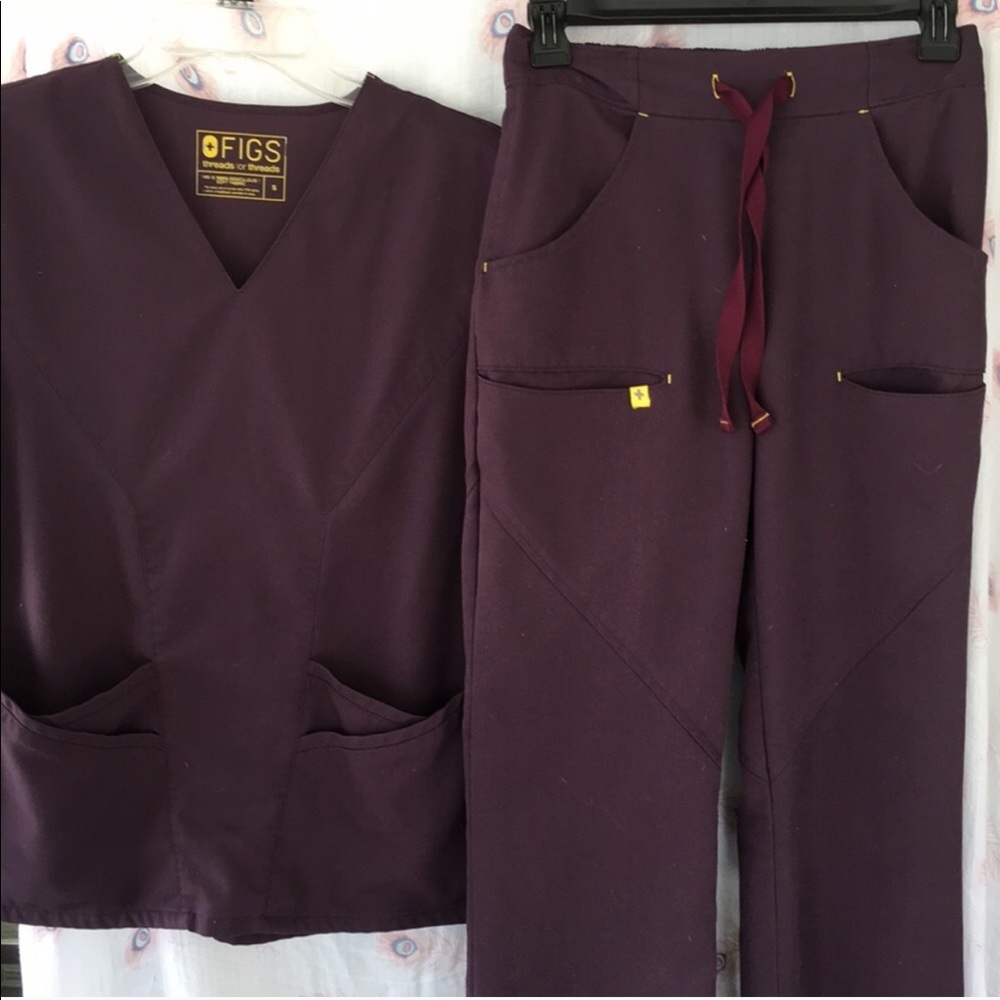 PURPLE FIGS SCRUBS SET ‼️LIMITED EDITION‼️